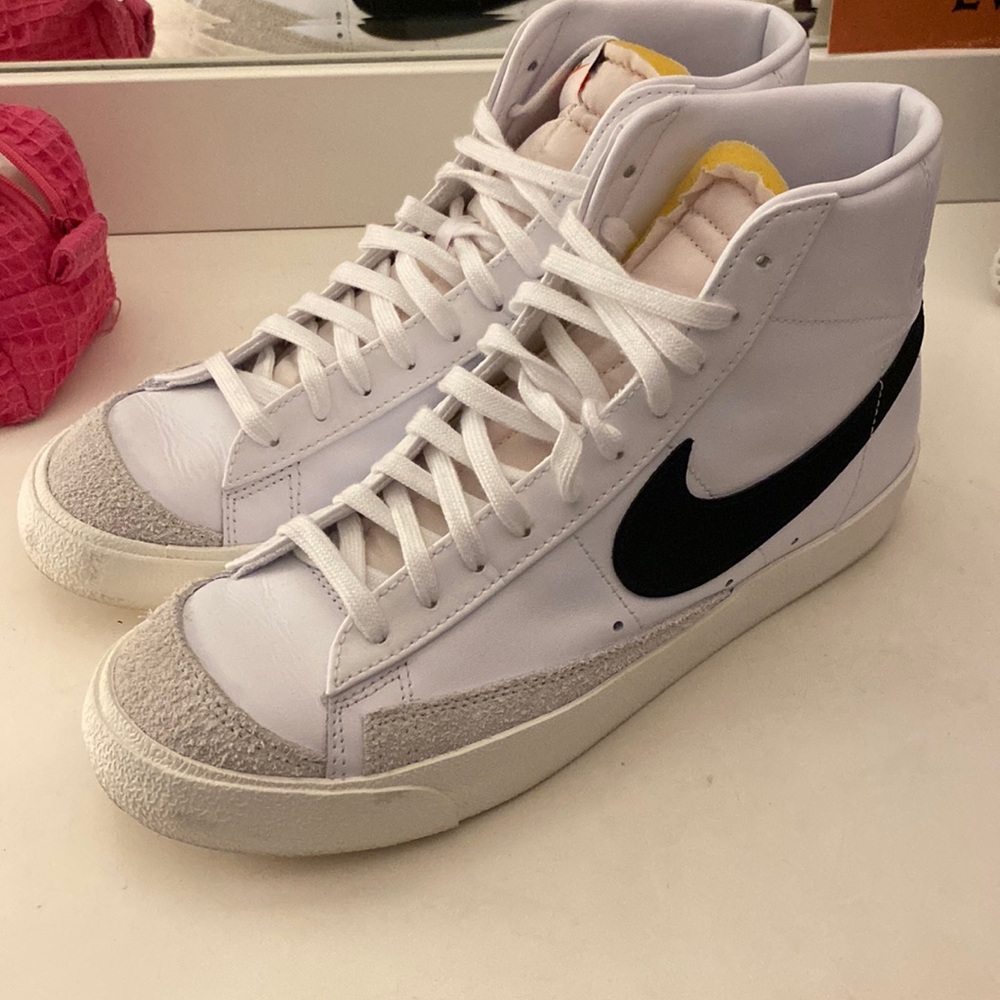 Nike Blazer Mid ‘77